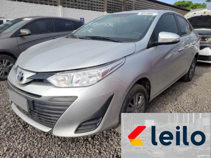 TOYOTA YARIS SEDAN 21/22