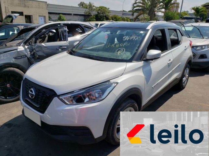 NISSAN KICKS 20/20