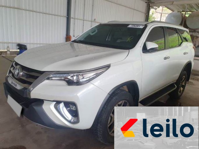 TOYOTA HILUX SW4 20/20