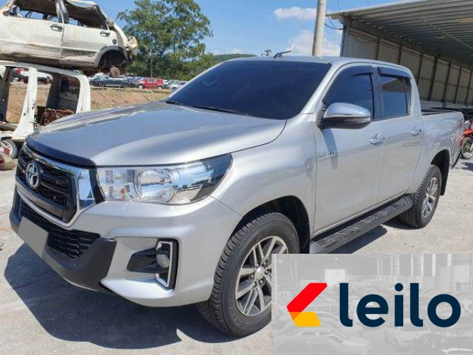 TOYOTA HILUX 20/20