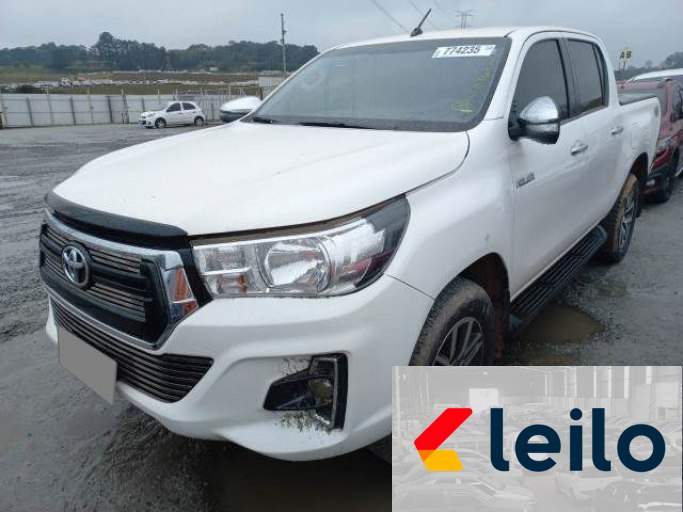 TOYOTA HILUX 20/20
