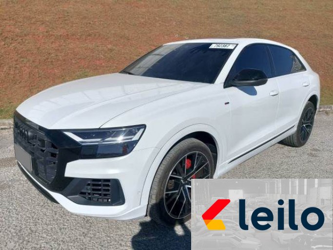 AUDI Q8 20/20