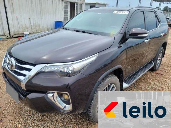TOYOTA HILUX SW4 16/17