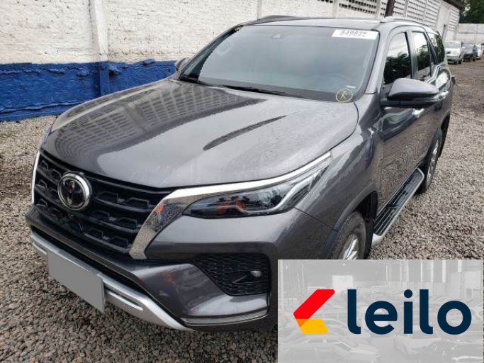 TOYOTA HILUX SW4 21/21