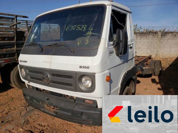 VOLKSWAGEN DELIVERY 8.160 15/15