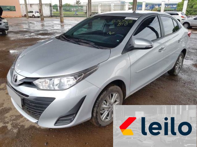 TOYOTA YARIS SEDAN 21/22